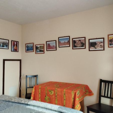 L'Orangette Bed & Breakfast Regusse Exterior photo