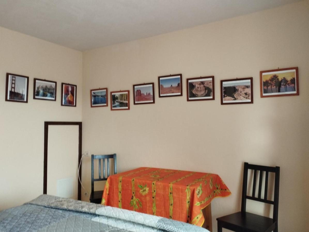 L'Orangette Bed & Breakfast Regusse Exterior photo